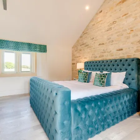 6 Bed In Richmond Oc-80466 Gilling
